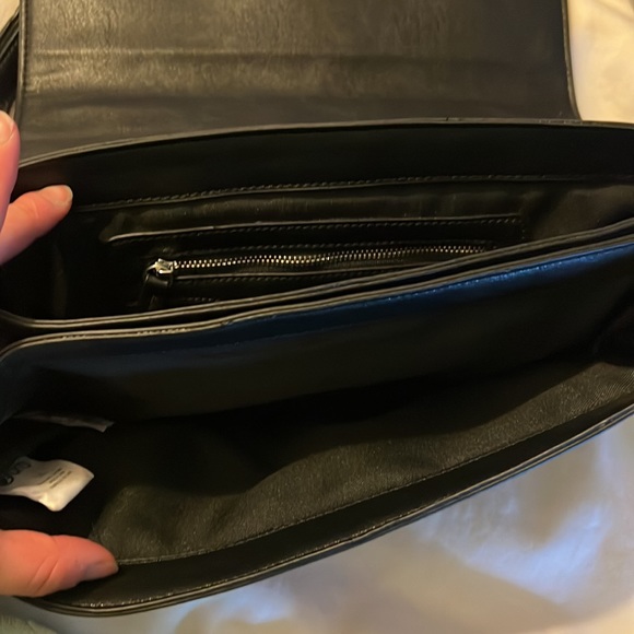 🌟HOST PICK! 🌟 Orb black shoulder or crossbody purse - Picture 3 of 5